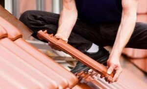 Cara Memilih Genteng Tanah Liat yang Bagus untuk Rumah Anda